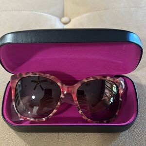 NWT Diane Von Furstenberg oversized Sunglasses